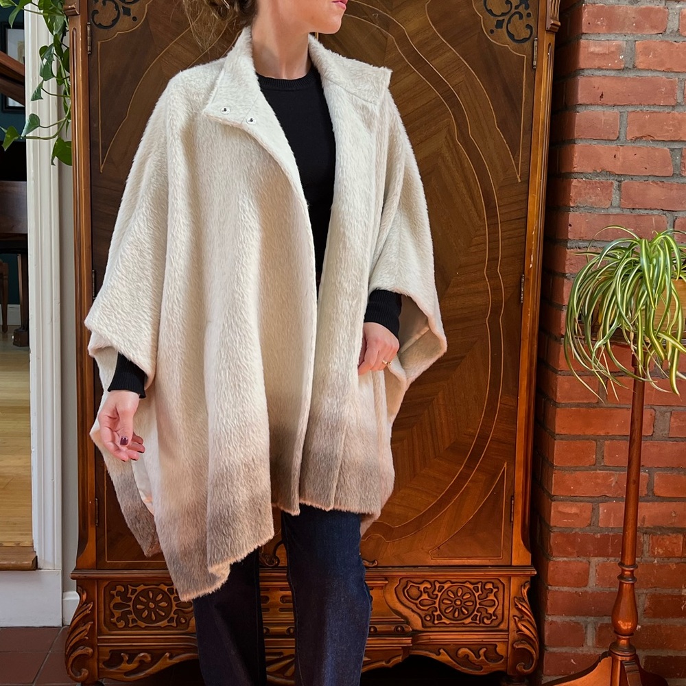Eileen Fisher Alpaca wool cape cream ombré S/M snap button poncho coat